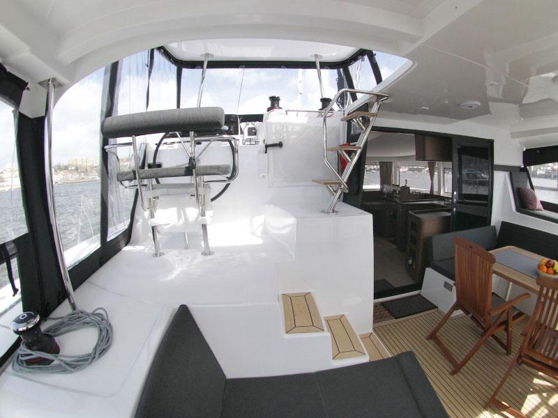 Book yachts online - catamaran - Lagoon 42 - 3 cab - Titus - rent