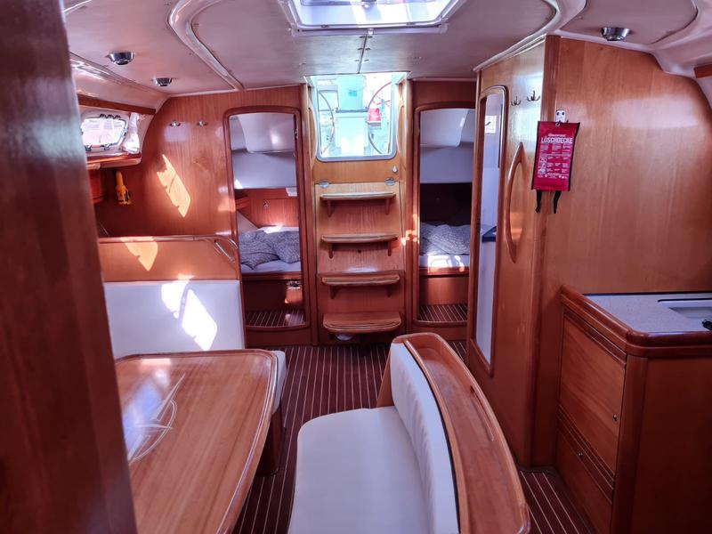 Book yachts online - sailboat - Bavaria 46 Cruiser - Tweety - rent