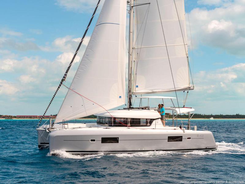 Book yachts online - catamaran - Lagoon 42.3 - Dream of Liberty - rent