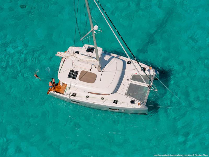 Book yachts online - catamaran - Lagoon 42.3 - Dream of Liberty - rent