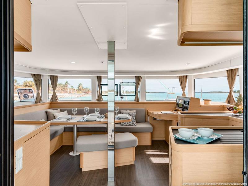 Book yachts online - catamaran - Lagoon 42.3 - Dream of Liberty - rent