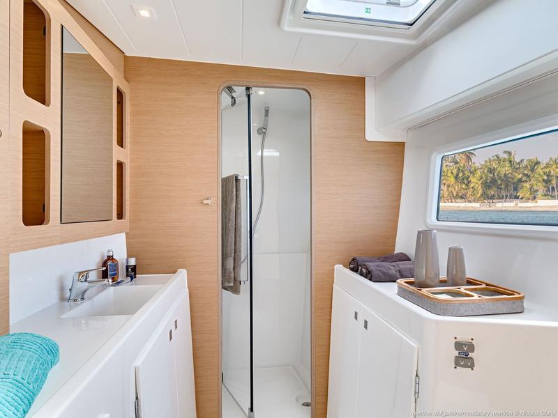 Book yachts online - catamaran - Lagoon 42.3 - Dream of Liberty - rent