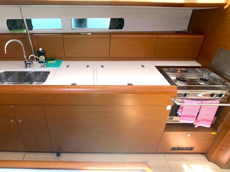 Book yachts online - sailboat - Sun Odyssey 479 - Anna - rent