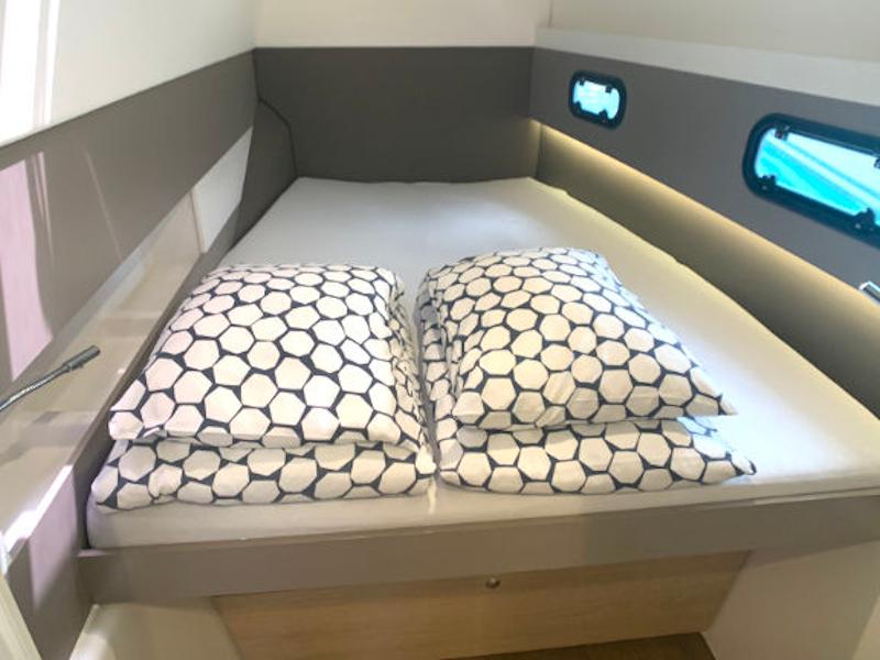 Book yachts online - catamaran - Bali 4.1 - Jax - rent