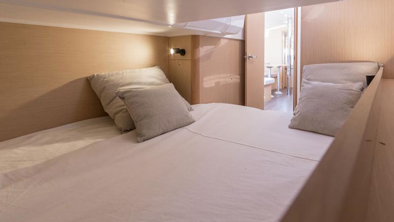 Book yachts online - sailboat - Oceanis 38.1 - Flip - rent