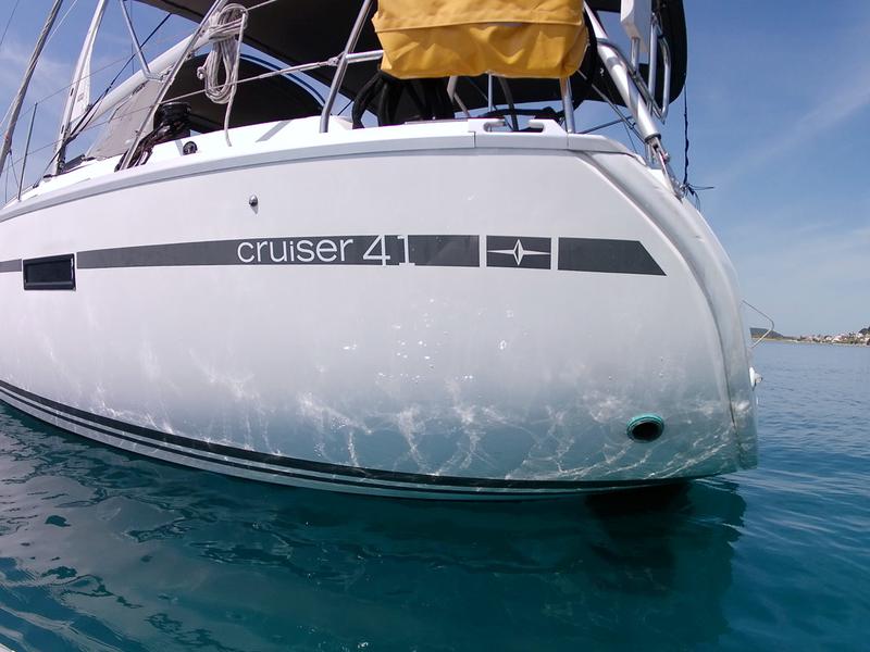 Book yachts online - sailboat - Bavaria Cruiser 41 - Raven - rent