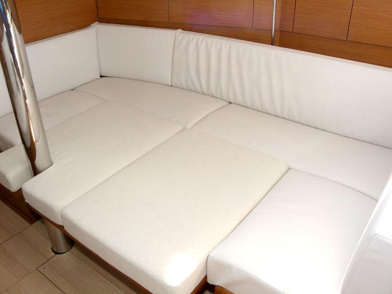Book yachts online - sailboat - Sun Odyssey 389 - 2 cab - Tara - rent