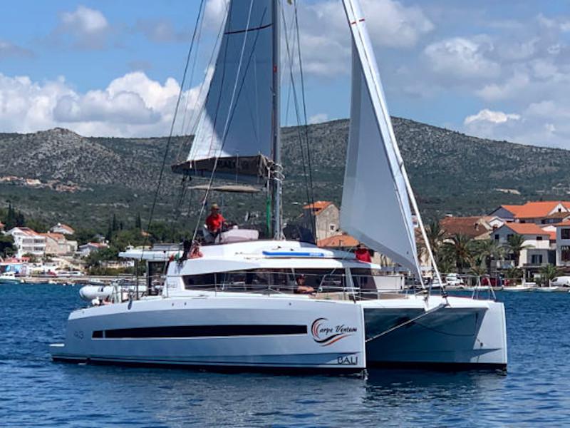 Book yachts online - catamaran - Bali 4.3 - Carpe Ventum - rent