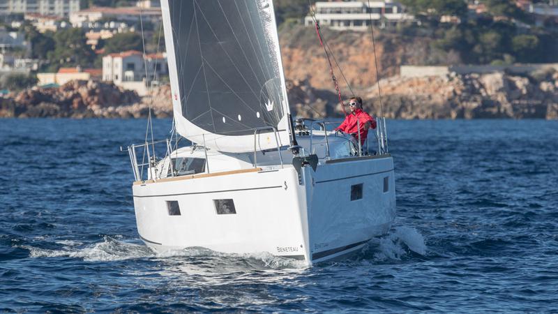 Book yachts online - sailboat - Oceanis 38.1 - Diana - rent