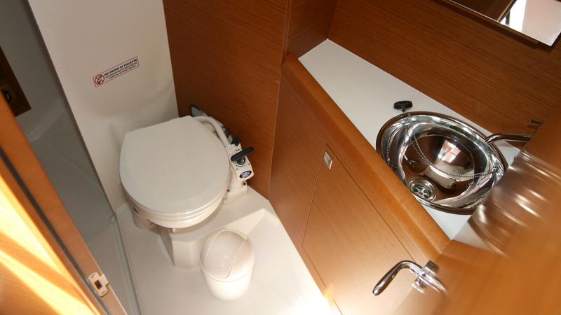 Book yachts online - sailboat - Sun Odyssey 349 - 2 Cab - Marie - rent