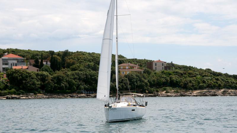 Book yachts online - sailboat - Sun Odyssey 349 - 2 Cab - Marie - rent