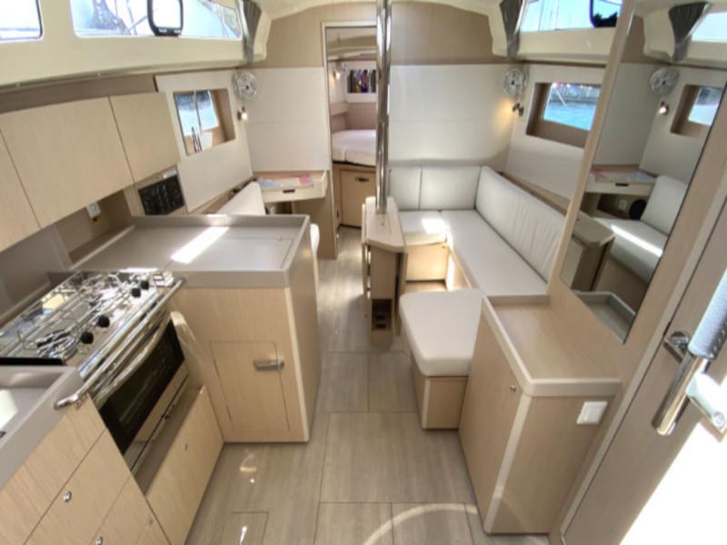 Book yachts online - sailboat - Oceanis 41.1 - Frankfurt - rent