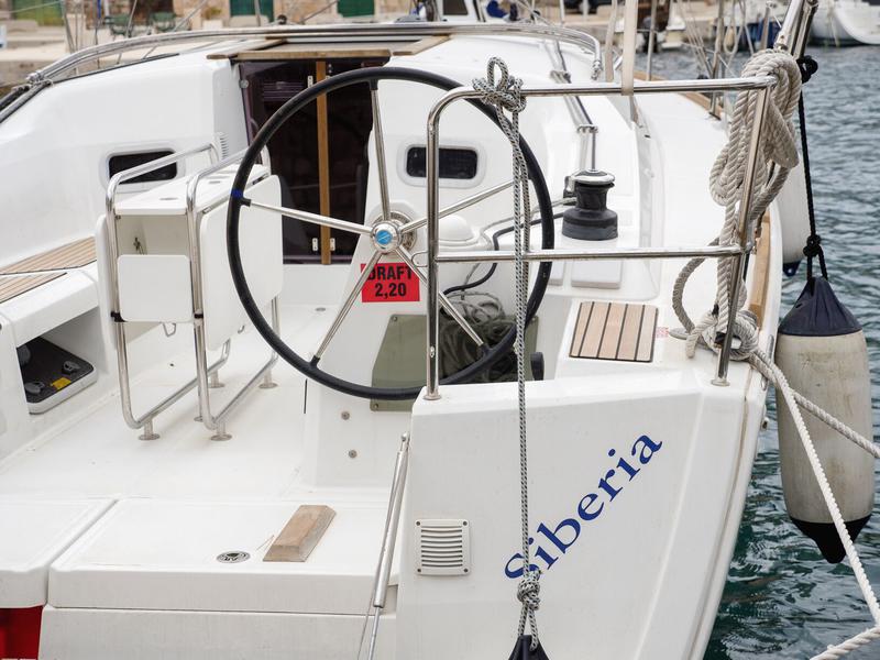 Book yachts online - sailboat - Sun Odyssey 349 - SIBERIA - rent