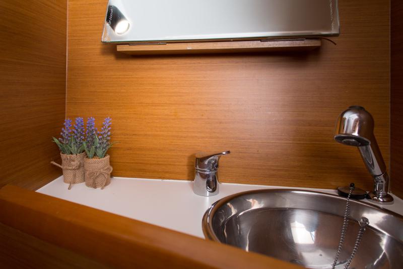 Book yachts online - sailboat - Sun Odyssey 349 - SIBERIA - rent