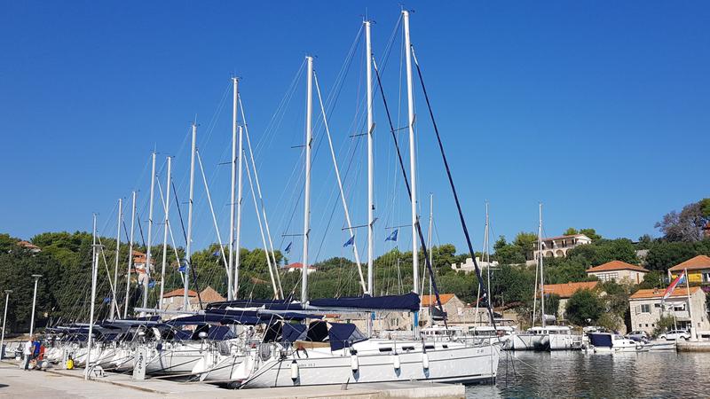 Book yachts online - sailboat - Beneteau Cyclades 50.5 - Orinoco - rent
