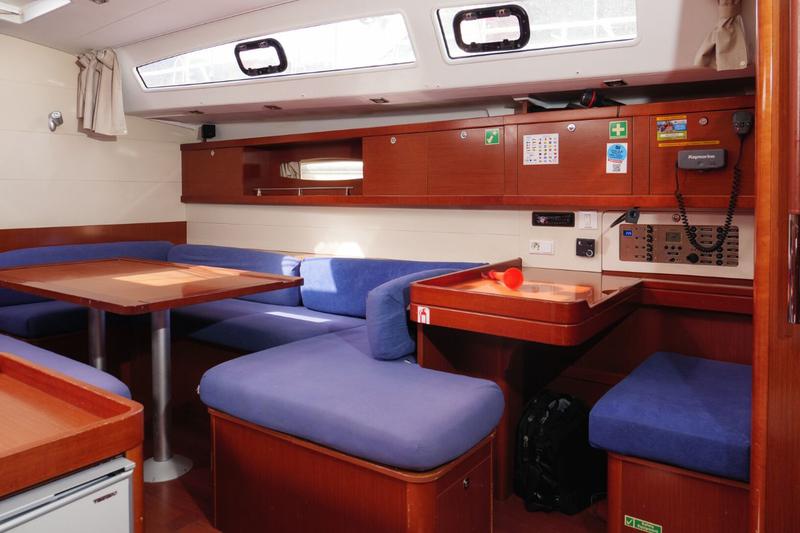 Book yachts online - sailboat - Oceanis 50 Family - GANGES - rent