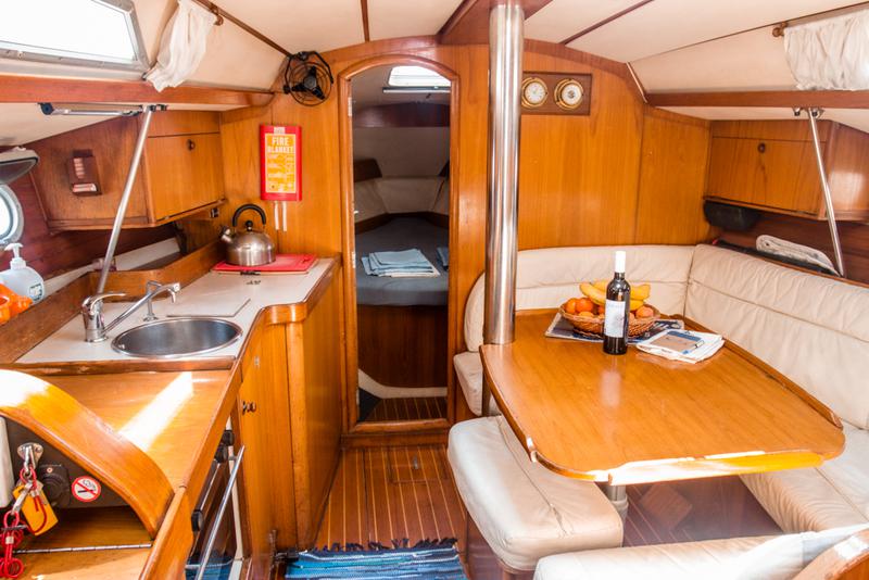 Book yachts online - sailboat - Sun Odyssey 33 - Sophia - rent