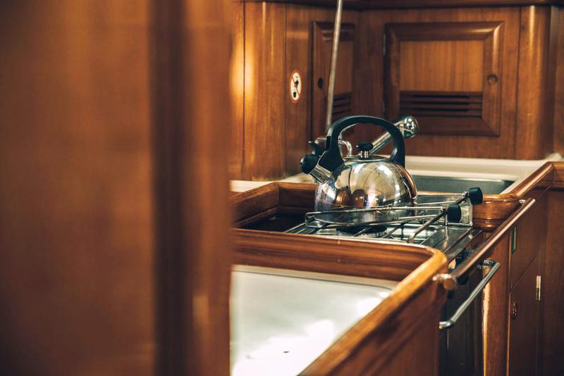 Book yachts online - sailboat - Oceanis 411 Clipper - Erika - rent