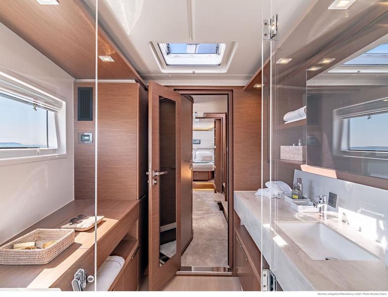 Book yachts online - catamaran - Lagoon 46 - Naya II - rent