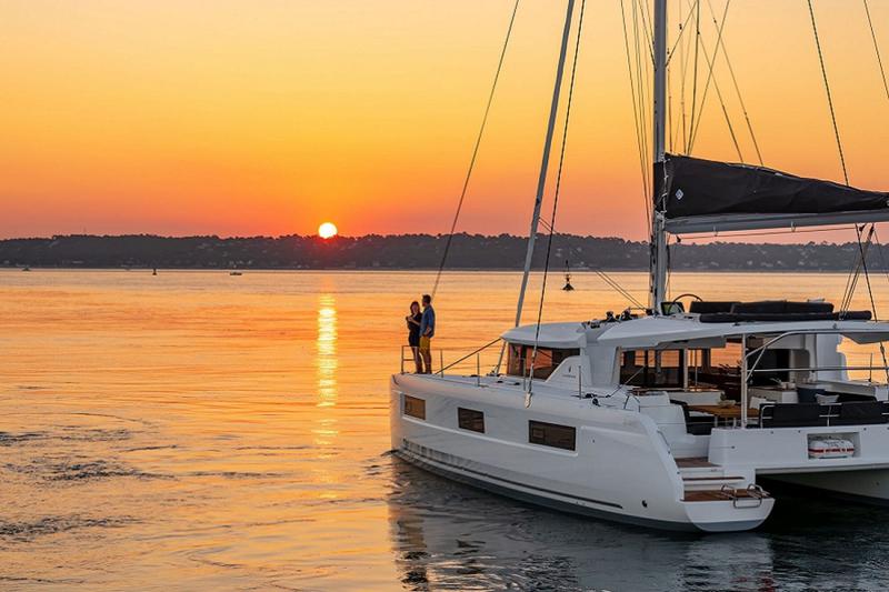 Book yachts online - catamaran - Lagoon 46 - Naya II - rent