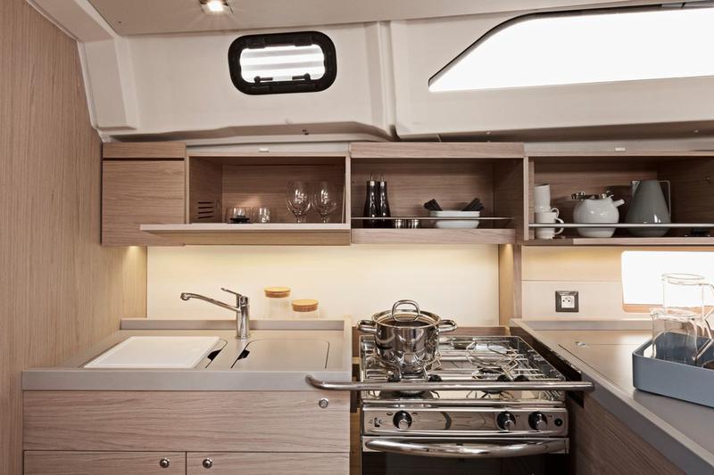 Book yachts online - sailboat - Oceanis 46.1 (5/3) - Layla - rent