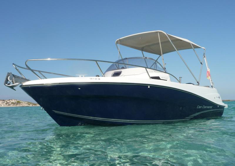 Book yachts online - motorboat - Cap Camarat 6.5 WA - Cigala - rent
