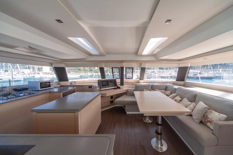 Book yachts online - catamaran - Saba 50 - ALVIN - rent