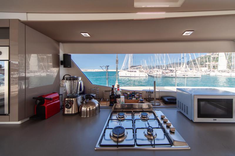 Book yachts online - catamaran - Saba 50 - ALVIN - rent