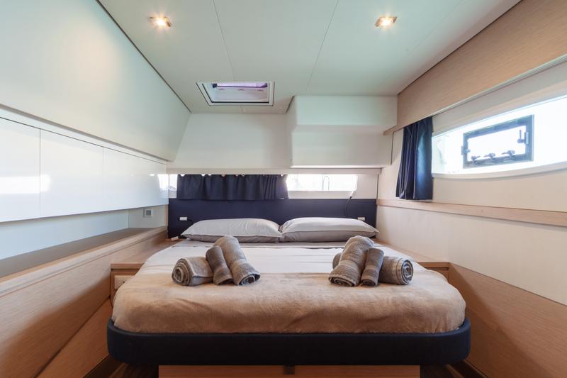 Book yachts online - catamaran - Saba 50 - ALVIN - rent