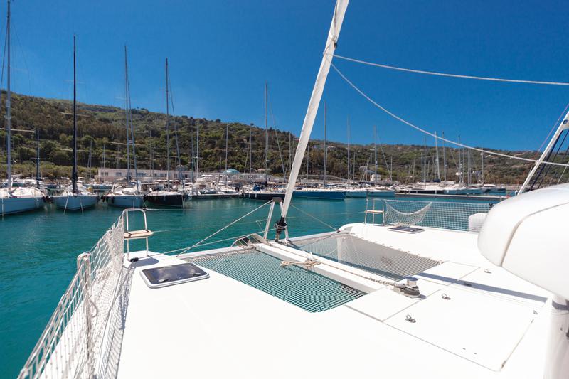 Book yachts online - catamaran - Lagoon 42 - Frangy (New 2021) - rent