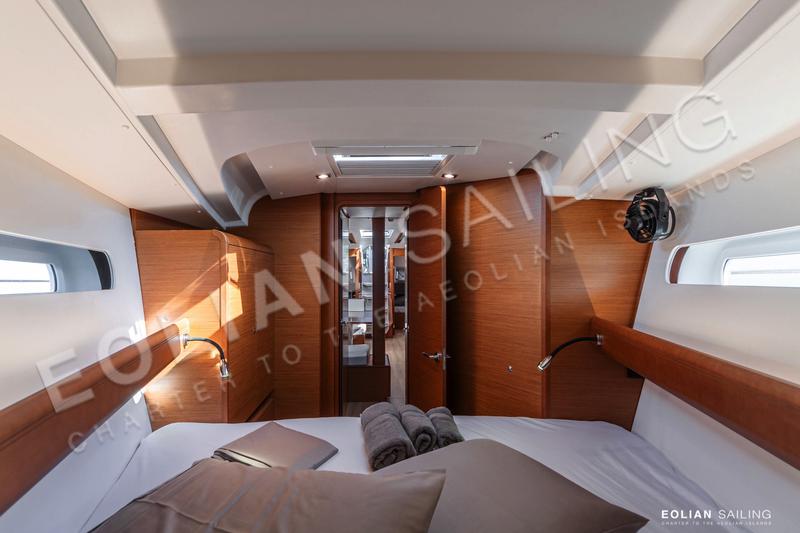 Book yachts online - sailboat - Jeanneau S.O.449 - Nizza - rent