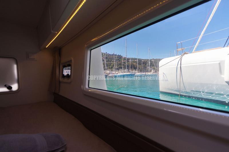 Book yachts online - catamaran - Lagoon 42 - SHARANDA - rent