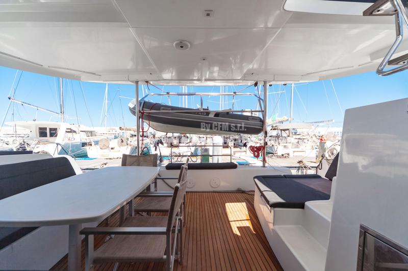 Book yachts online - catamaran - Lagoon 42 - SHARANDA - rent