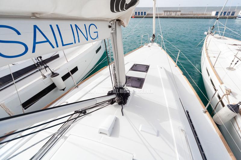 Book yachts online - sailboat - Oceanis 38.1 - Dollie - rent