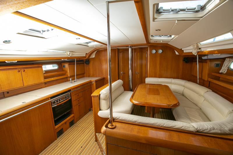 Book yachts online - sailboat - Sun Odyssey 49 - Sirius - rent