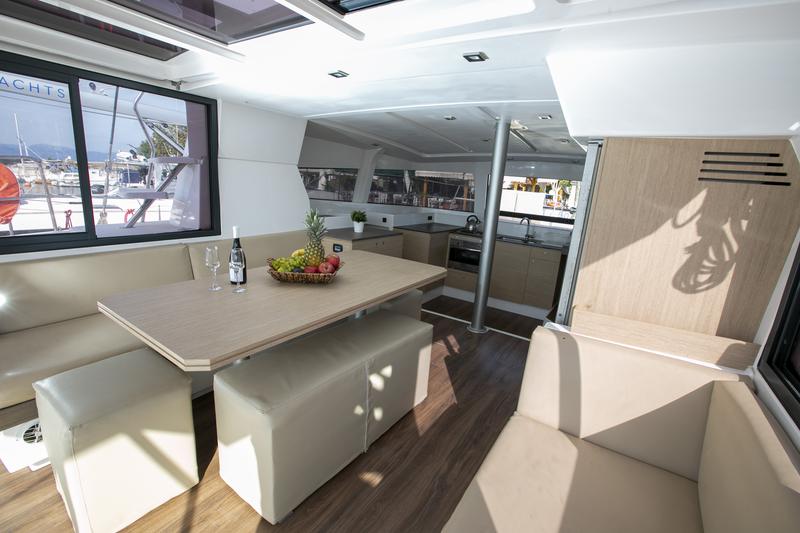 Book yachts online - catamaran - Bali 4.0 - Blue Dream II - rent