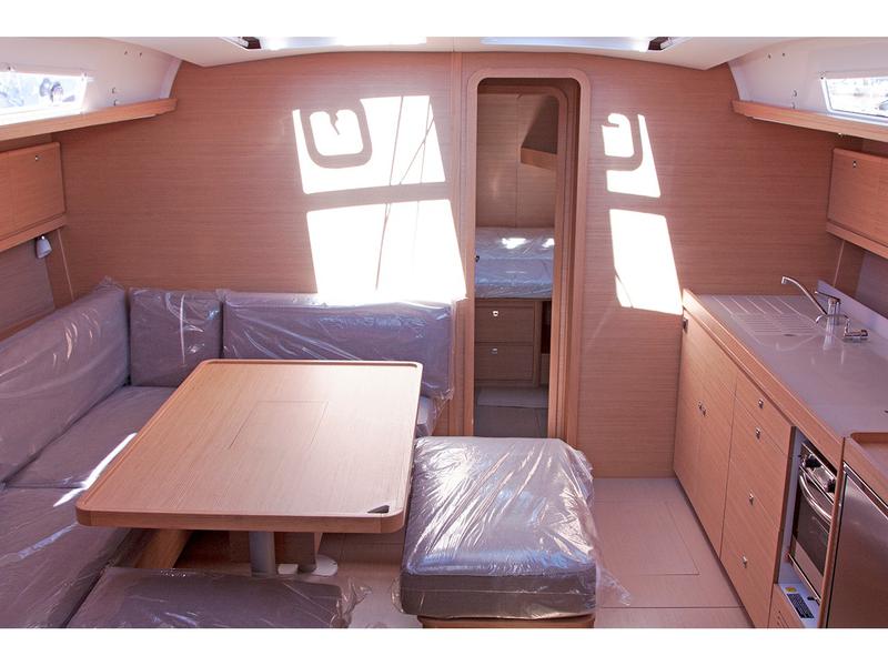 Book yachts online - sailboat - Dufour 460 Grand Large - Vaiana - rent