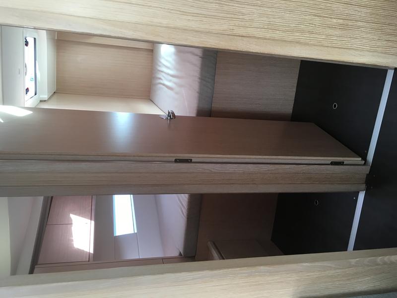 Book yachts online - sailboat - Bavaria C45 - Red Horizon - rent