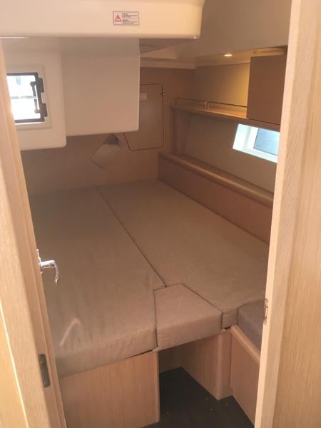 Book yachts online - sailboat - Bavaria C45 - Red Horizon - rent