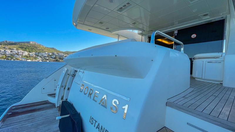 Book yachts online - motorboat - Azimut 75 Fly - Boreas - rent