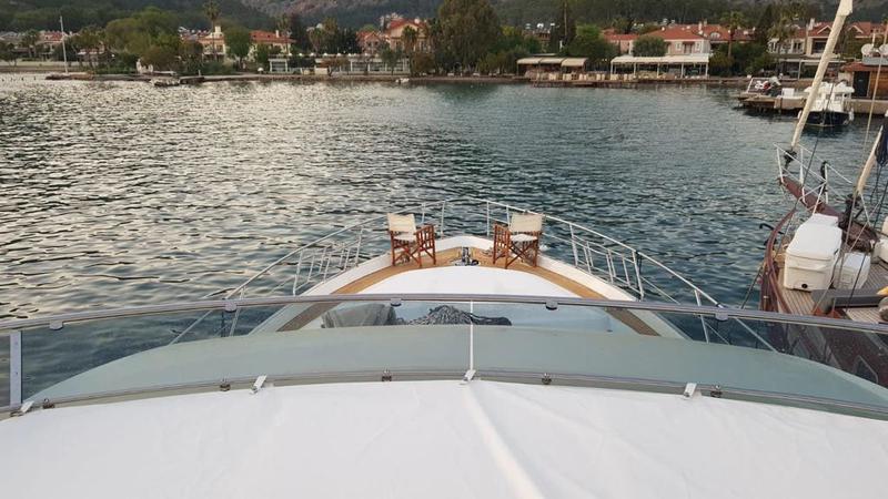 Book yachts online - motorboat - Galeon 640 Fly - Melissa My Angel - rent