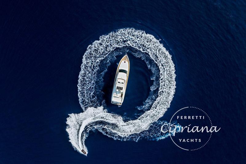 Book yachts online - motorboat - Ferretti 830 - Cipriana - rent