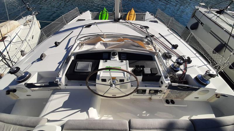 Book yachts online - catamaran - Lagoon 440 - Akik - rent