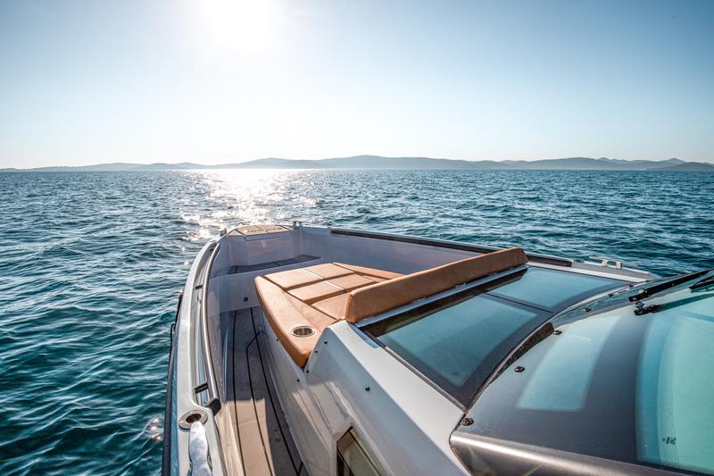 Book yachts online - motorboat - Saxdor 320 GTO - Saxdor 320 GTO (2022) - rent