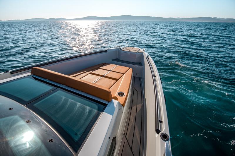 Book yachts online - motorboat - Saxdor 320 GTO - Saxdor 320 GTO (2022) - rent