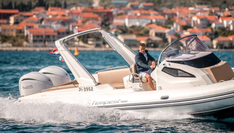 Book yachts online - other - Capelli Tempest 1000 Open - Capelli Tempest 1000 Open (2022) - rent