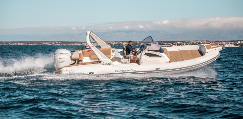 Book yachts online - other - Capelli Tempest 1000 Open - Capelli Tempest 1000 Open (2022) - rent
