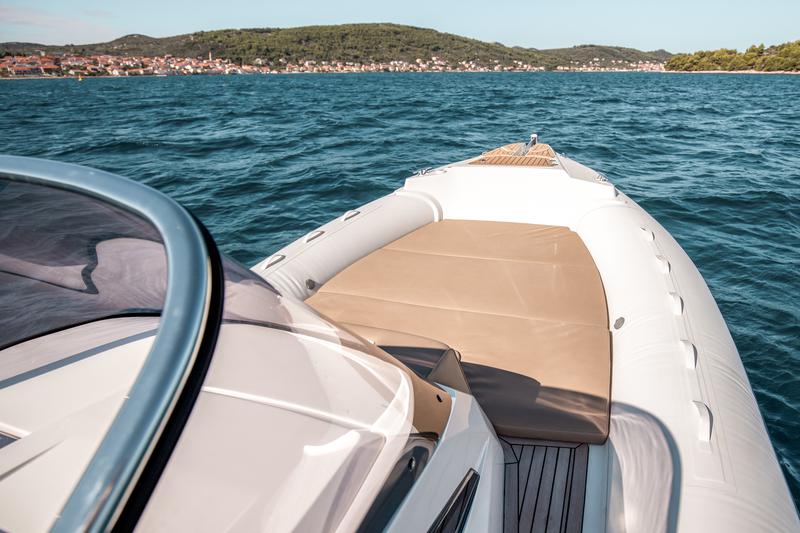Book yachts online - other - Capelli Tempest 1000 Open - Capelli Tempest 1000 Open (2022) - rent