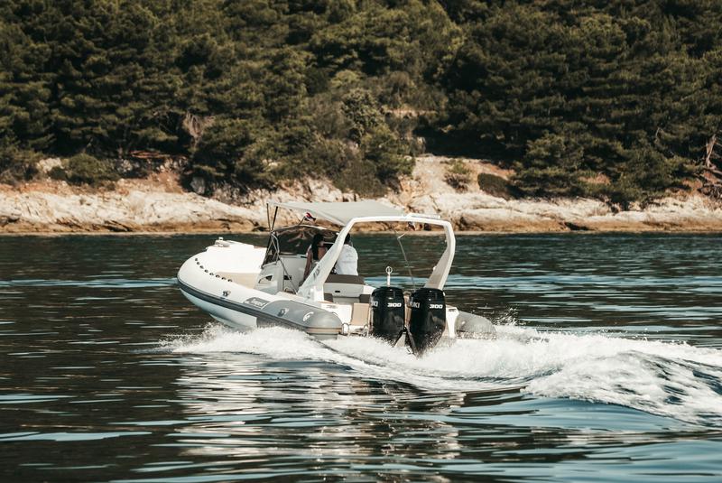 Book yachts online - other - Capelli Tempest  1000 Sun - Capelli Tempest  1000 Sun (2018) - rent