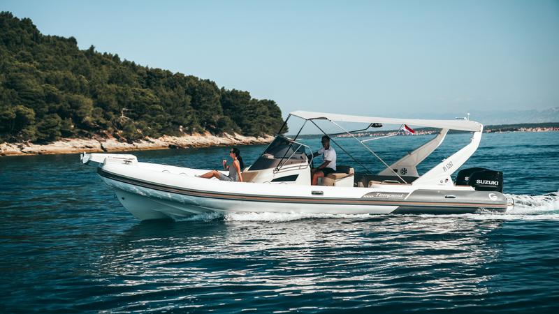 Book yachts online - other - Capelli Tempest  1000 Sun - Capelli Tempest  1000 Sun (2018) - rent